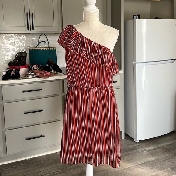 Bisou Bisou One Shoulder Striped Dress Fully Lined Ruffled Bodice Size 10 - Picture 1 of 9
